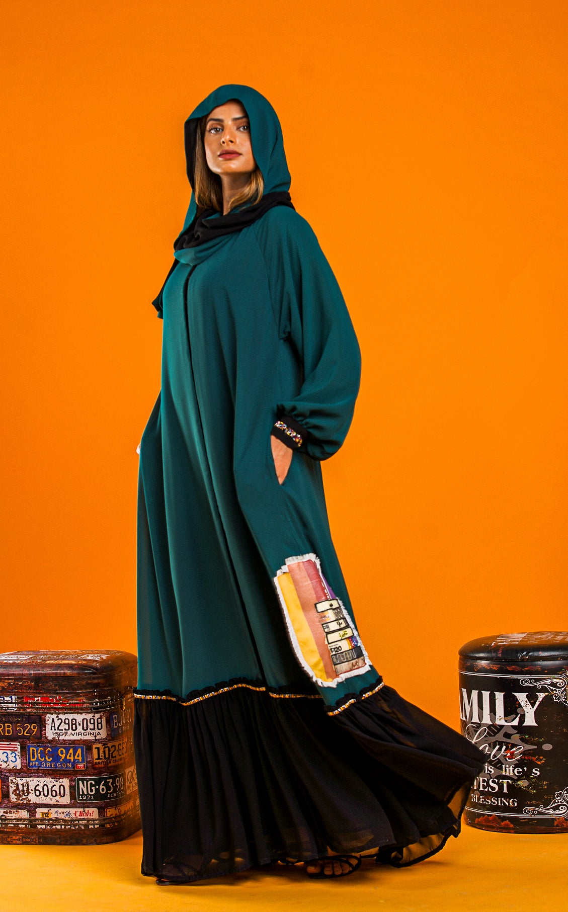 Kasit Abaya: Luxurious navy blue abaya | Fashion by Shehna